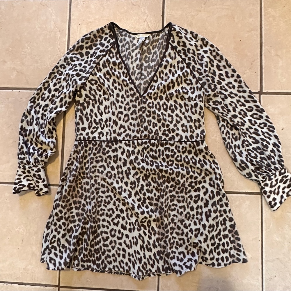 Short H&M leopard dress size M